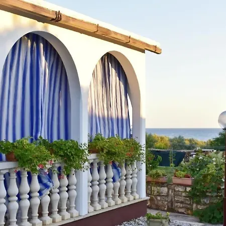 Apartamento In Mit Grill, Garten Und Terrasse Und Meerblick Zambratija (Istria)