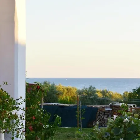 Apartment In Mit Grill, Garten Und Terrasse Und Meerblick *